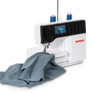 BERNINA L 890